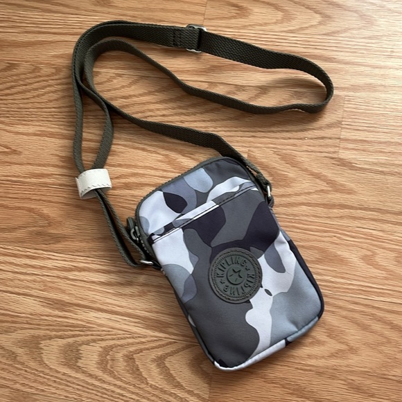 New. Kipling Tiny crossbody bag for key/phone - Picture 1 of 7